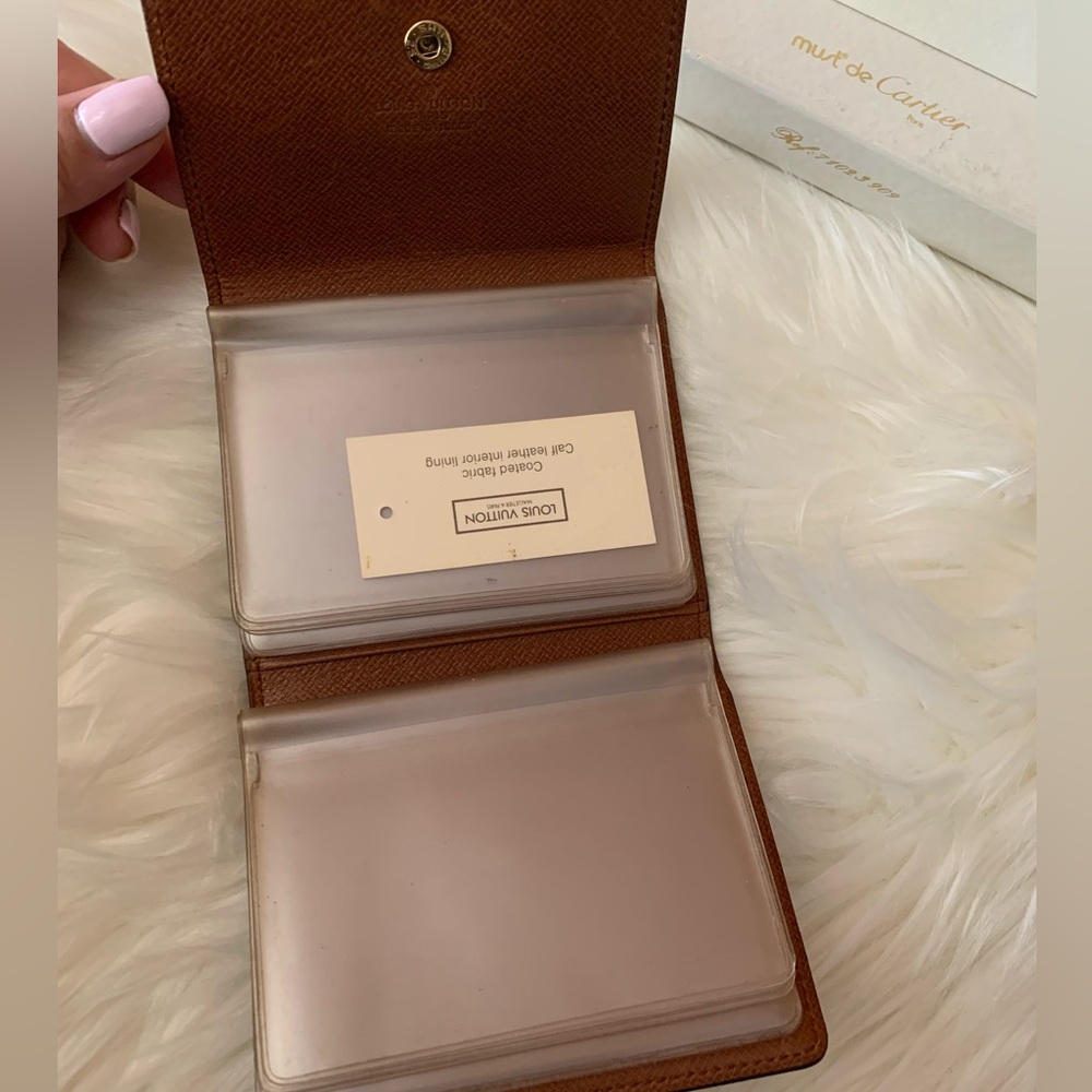 Louis Vuitton Monogram Compact Wallet ๐๐บ - Picture 10 of 12